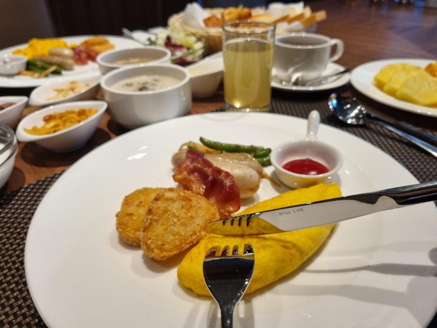 Stanford Hotel Myeongdong Сеул Экстерьер фото