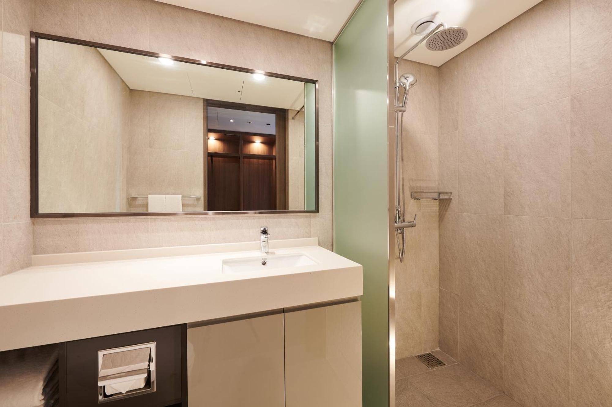 Stanford Hotel Myeongdong Сеул Экстерьер фото